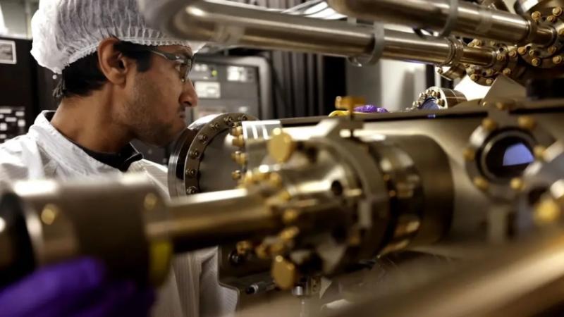 Науковці створили квантовий матеріал, який "витягує" водень з сонця й води