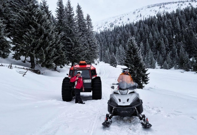 Романтична ночівля ледь не коштувала життя: у Карпатах врятували з пастки молоду пару