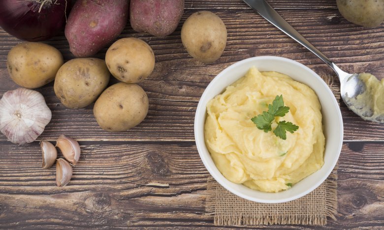 Сколько воды налить, чтобы картошка получилась нежной, как крем: секреты идеального пюре