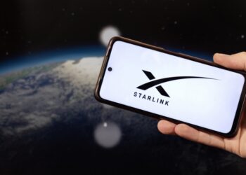 Starlink Mobile 5G пропонуватиме швидкість 150 Мбіт/с навіть в Арктиці завдяки стільниковим “вежам” у космосі