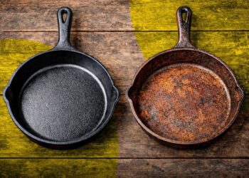 Тільки цим дідівським засобом вдалося відмити стару чавунну сковорідку: про що мова