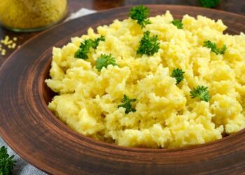 Только этот способ приготовления сделает пшено мягким и уберет горчинку: как на самом деле варить кашу