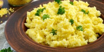 Только этот способ приготовления сделает пшено мягким и уберет горчинку: как на самом деле варить кашу