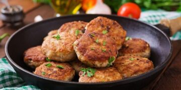 В этих котлетах нет мяса, а получаются более вкусные, чем мясные: аппетитные и очень сочные (РЕЦЕПТ)