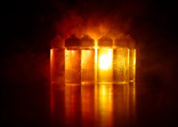 Вчені створили “рідку батарею”, яка зберігає і трансформує сонячне світло в тепло