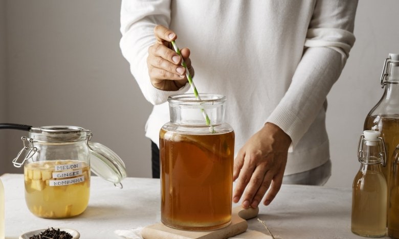 Всемирный день комбучи: как чайный гриб из бабушкиного подоконника стал новым гастрономическим трендом