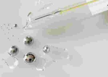 Смертельно небезпечно: що зробити, якщо розбився ртутний градусник