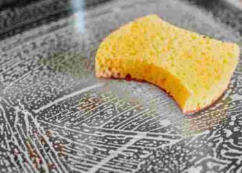 Великоднє прибирання: 6 серйозних помилок, які зроблять дім ще бруднішим