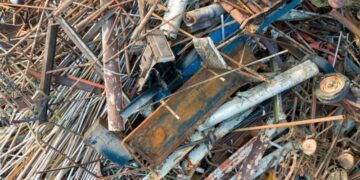 Українці можуть заробити на чорметі — що відбувається з цінами на брухт