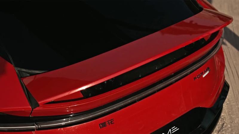 Lotus Eletre отримав PHEV версію потужністю 939 к.с.