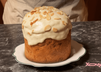 Идеальная глазурь на паску за 2 минуты: без сырых яиц, не липнет и не трескается (РЕЦЕПТ)