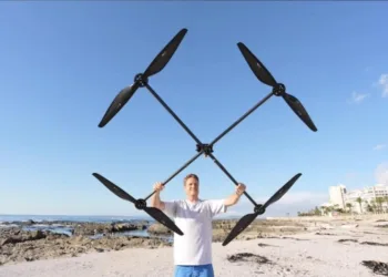 Найефективніший RC-дрон у світі літає 3,5 години на одному заряді