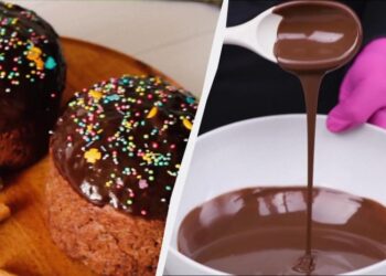 Найкраща шоколадна глазур для паски: не кришиться, не липне і легко розрізається