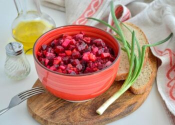 Одна простая специя перевернет ваше представление о винегрете: попробуйте приготовить его таким образом — и будете готовить его чаще