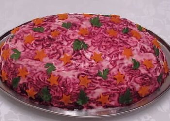 “Песная Шуба” с овощами и грибами – с этим салатом никто не будет голодным! (РЕЦЕПТ)