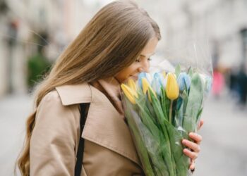 Що подарувати на 8 Березня: 20+ ідей подарунків, які дійсно порадують