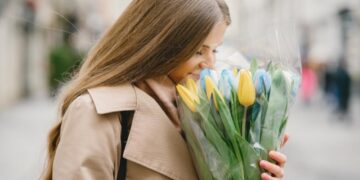 Що подарувати на 8 Березня: 20+ ідей подарунків, які дійсно порадують