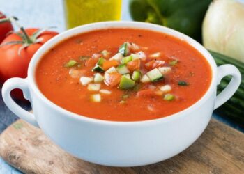 ТОП-3 найсмачніших томатних супів: готуємо шедевр зі свіжих овочів