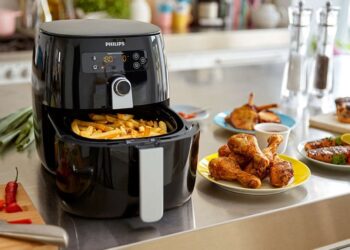 Золотистая корочка без капли жира: 5 блюд, которые в аэрогриле вкуснее, чем в ресторане