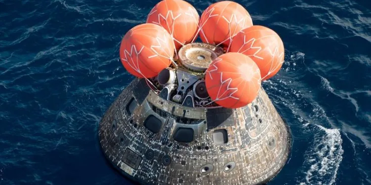 Artemis II повернулася додому: екіпаж побив рекорд Apollo 13 та успішно приводнився