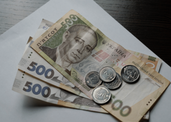 Пенсії по інвалідності: кому можуть скасувати виплати у квітні