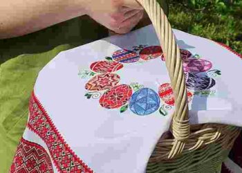 Делікатний догляд: як випрати великодній рушник і не зіпсувати вишивку