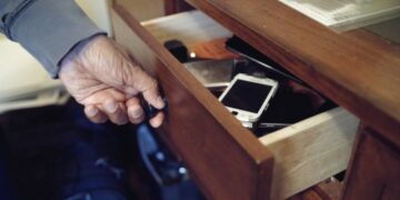 Чому старий смартфон не варто просто залишати в шухляді