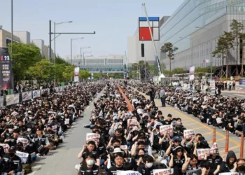 Samsung на порозі великої забастовки: чому 40 тисяч корейців вимагають мільярди