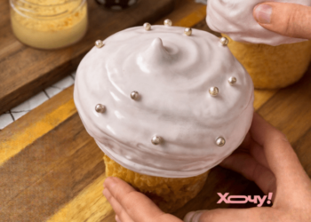 Чтобы глазурь получилась идеальной, сделайте это: секрет покрытия, которое не трескается, не липнет и на 100% застывает (РЕЦЕПТ)