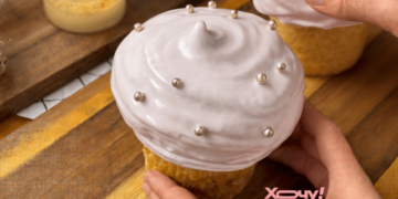 Чтобы глазурь получилась идеальной, сделайте это: секрет покрытия, которое не трескается, не липнет и на 100% застывает (РЕЦЕПТ)