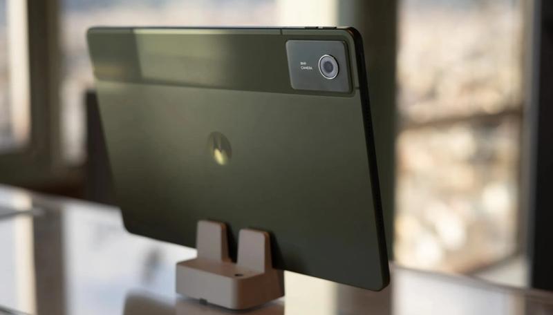 Motorola повертається на ринок планшетів: представлено бюджетний Moto Pad (2026) з 5G та 2.5K-екраном