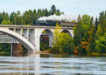 Фінляндія запровадить першу транскордонну залізничну лінію до Швеції –  The Independent