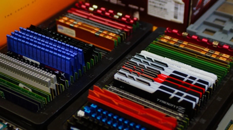 Інформатика мрії: учнів польської школи вчать оверклокінгу зі спонсорами та призами