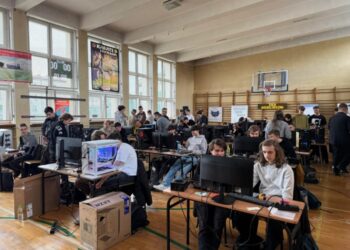Інформатика мрії: учнів польської школи вчать оверклокінгу зі спонсорами та призами