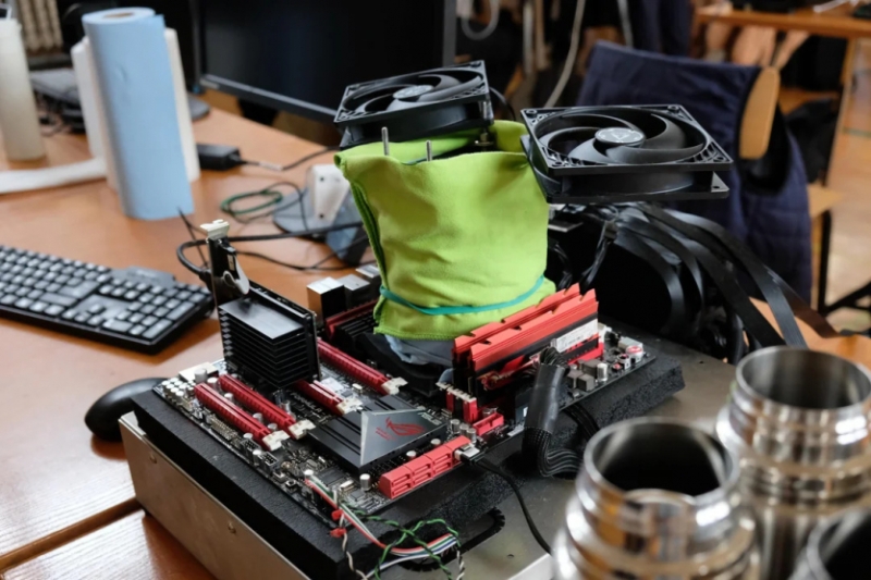 Інформатика мрії: учнів польської школи вчать оверклокінгу зі спонсорами та призами