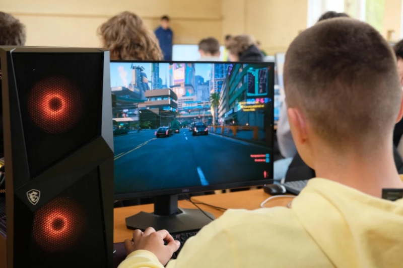 Інформатика мрії: учнів польської школи вчать оверклокінгу зі спонсорами та призами