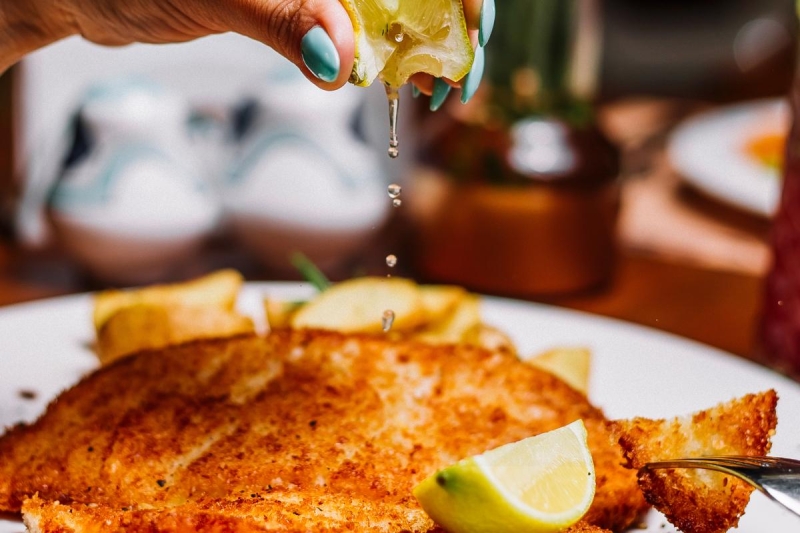 Найсмачніший кляр для риби: хрусткий зовні й ніжний всередині - один секретний інгредієнт