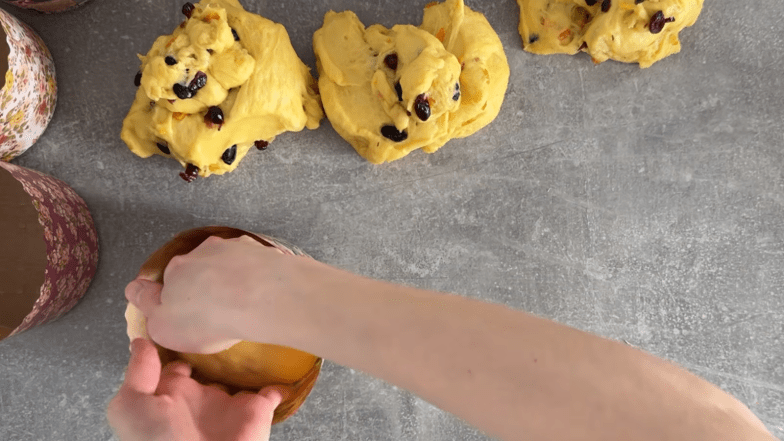 Рецепт нежнейшей паски: это тесто не черствеет, а становится влажнее с каждым днем (ВИДЕО)