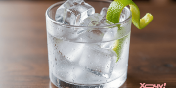 Секрет барменов на вашей кухне: как сделать “вечный” лед, который тает гораздо медленнее