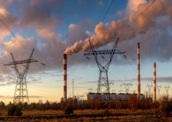 Викидаємо гігатонни енергії у повітря: дослідники створили батарею для отримання електрики з парникових газів