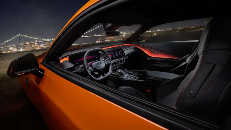 Dodge Charger їде в Європу: американська міць без V8 та з «сюрпризом» під капотом