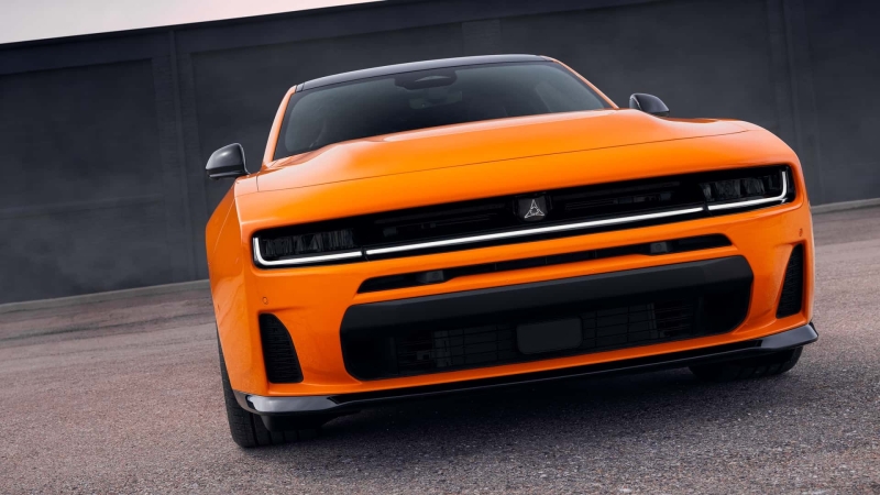 Dodge Charger їде в Європу: американська міць без V8 та з «сюрпризом» під капотом