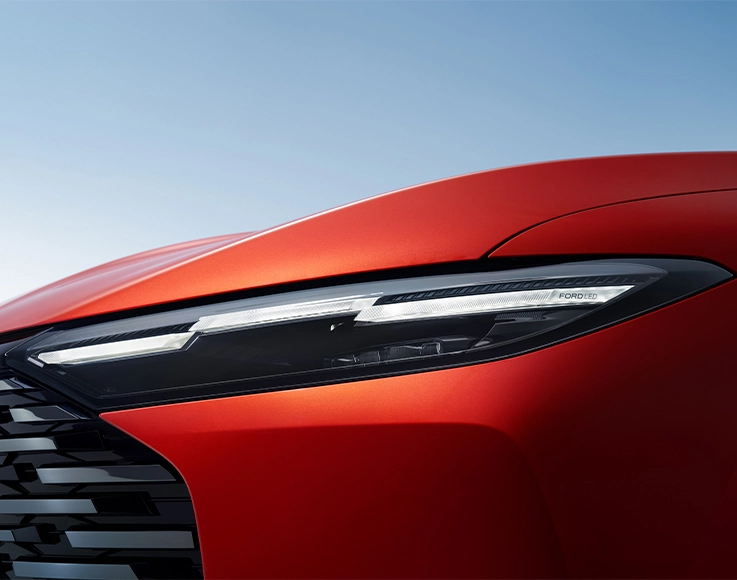 Ford Mondeo Sport: гібридний кросовер-фастбек для тих, хто не поспішає до розетки