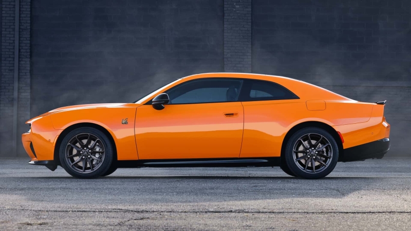 Dodge Charger їде в Європу: американська міць без V8 та з «сюрпризом» під капотом