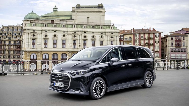 Mercedes-Benz VLE: коли мінівен дуже хоче бути лімузином (і в нього виходить)