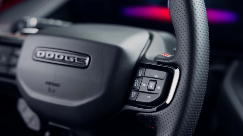 Dodge Charger їде в Європу: американська міць без V8 та з «сюрпризом» під капотом