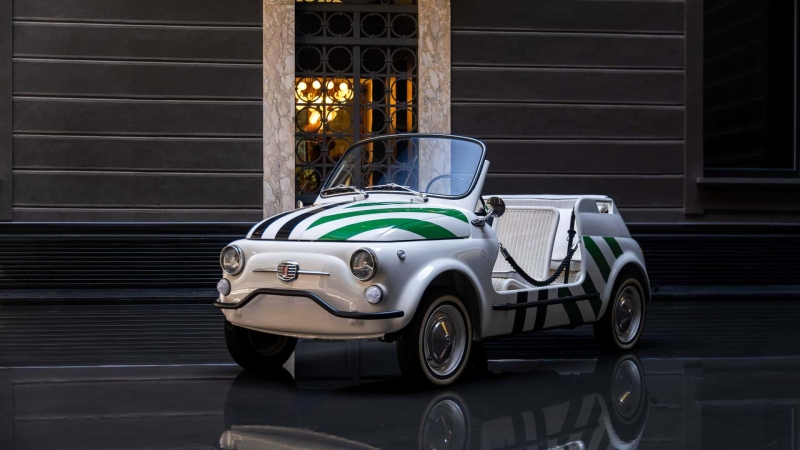 Spiaggina Stripes: як Garage Italia перетворили авто на готельний аксесуар