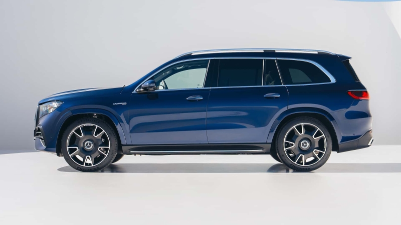 Mercedes-AMG GLS 63 2026: коли «вітальня» на колесах отримує серце від суперкара