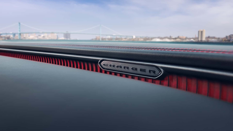 Dodge Charger їде в Європу: американська міць без V8 та з «сюрпризом» під капотом