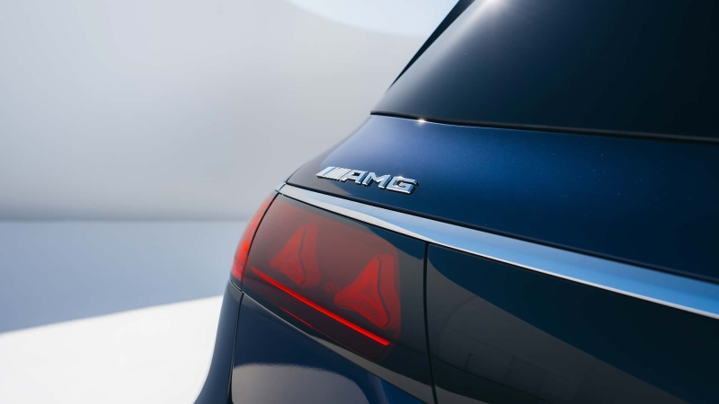 Mercedes-AMG GLS 63 2026: коли «вітальня» на колесах отримує серце від суперкара